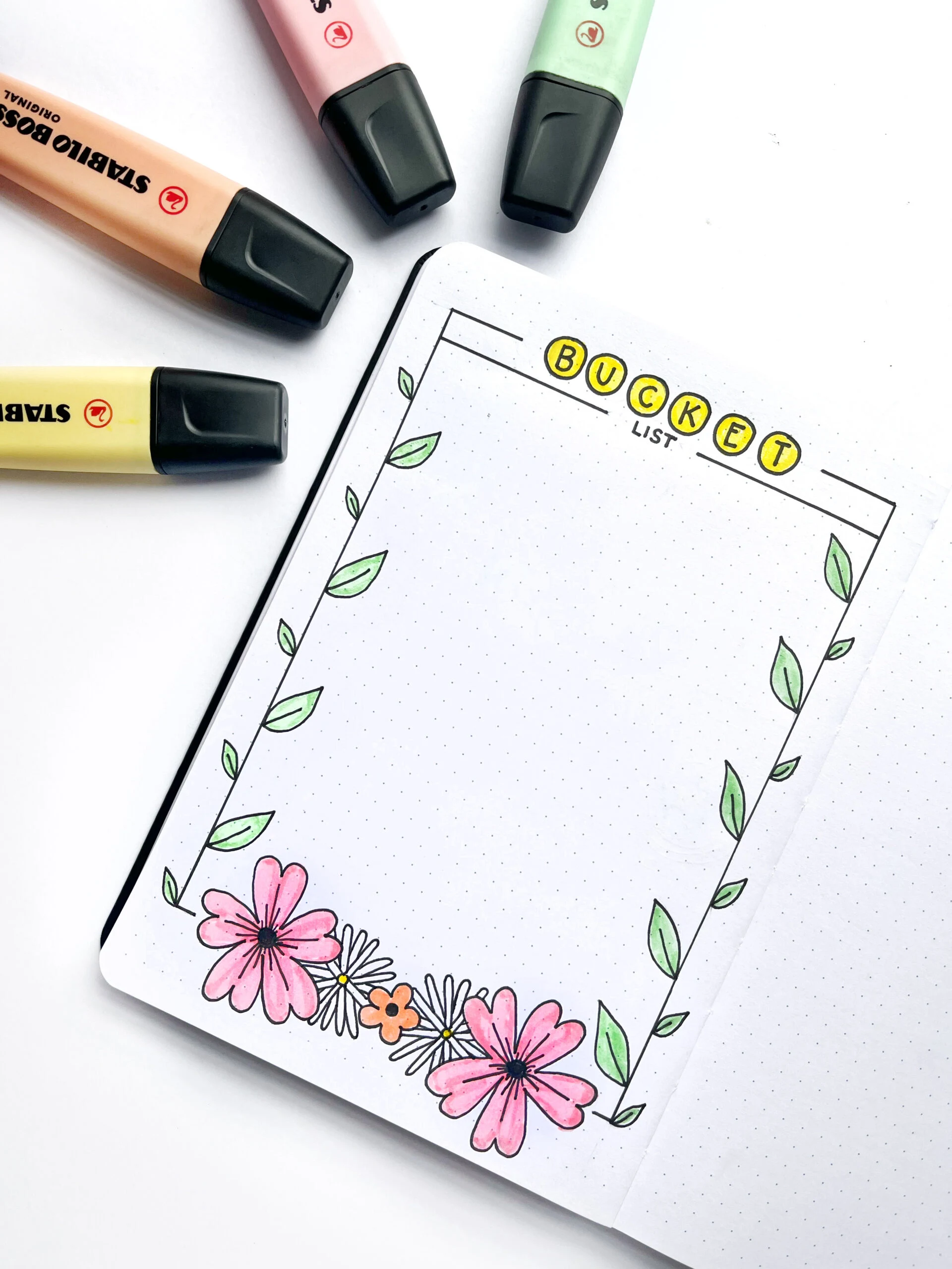 Creating a Visual Bucket List in your Bullet Journal